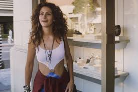 Julia roberts and her husband, danny moder, have been together for more than 20 years but their relationship is stronger than ever. Julia Roberts Says Pretty Woman Would Never Have Been Made Now