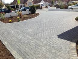 13 Inspiring Driveway Paving Ideas Blockpavingideasdriveway Garden Paving Driveway Paving Paving Ideas