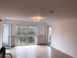 Hallo, vielleicht schreckt es die ein oder anderen ab da ich nur ein azubi bin sehr helle ruhige wohnung. 4 Zimmer Wohnung Zu Vermieten Lobensteiner Strasse 8 71229 Leonberg Boblingen Kreis Mapio Net