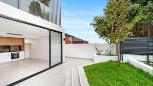 For 2021, rebel wilson's net worth was estimated to be $2.5 million. Inside Rebel Wilson S Global Property Portfolio Realestate Com Au