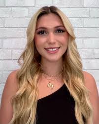 Jennifer Ewald's Instagram, Twitter & Facebook