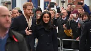 ► „headlinez ist teil von #funk. Prince Harry And Meghan Markle Make First Public Appearance Since Announcement Youtube