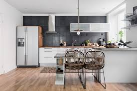 Cocinas pequeñas grandes en estilo. Cocina Nordica Con Peninsula Y Mesa Blog Tienda Decoracion Estilo Nordico