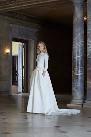 Check spelling or type a new query. Elegante Brautkleider Von Shopbop Hochzeitskleid Winter Hochzeit Kleidung Brautkleid