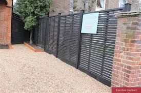 Venetian Panels Http Www Carolinegarland Com Cms Wp Content Uploads 2013 04 Img 3588 Small1 Jpg Backyard Fences Easy Fence Fence Landscaping