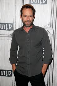 As informações foram confirmadas pelo tmz. Morre Luke Perry Astro De Riverdale E Barrados No Baile Aos 52 Anos Quem Quem News