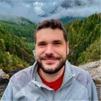 300+ "Chris Strom" profiles