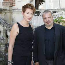 Natacha polony s'est révélée aujourd'hui sur twitter. Natacha Polony Son Mari Perico Legasse Candidat Aux Elections Regionales Femme Actuelle Le Mag