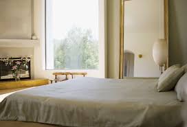 Feng shui bedroom tips are all making the bedroom relaxing & romantic; How To Feng Shui Your Bedroom