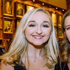 Tara Chan-A-Sue (@TChanasue)