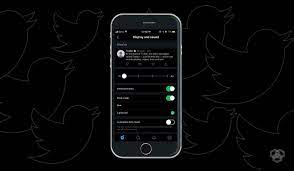 Twitter For Ios Turns Lights Out With A Real Dark Mode Techengage Turn Light Light Bulb Icon Turn Ons