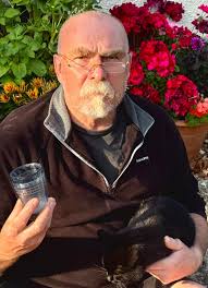 What makes a piece of glass (and any other loved item) really special, are  the memories it holds and what it means to you. We want to hear about your  favourite pieces