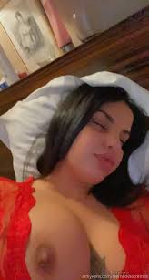 cremedelacremex nudes