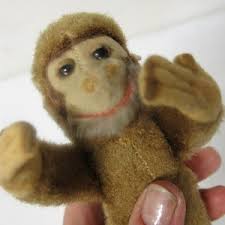 Mono de peluche de mediados de siglo con camisa roja, mono de mohair  vintage de los años 60