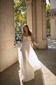 Muse By Berta Fall 2019 Wedluxe Magazine Wedding Dresses Photos Summer Wedding Dress Bridal Dresses