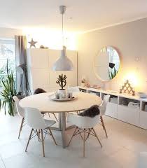 35 Pretty Classic Dining Room Trends Ideas 2018 Diningroom Diningroomdecor Diningroomideas Dining Room Trends Dining Room Design Classic Dining Room