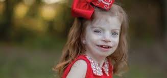 Elizabeth Largent's Instagram, Twitter & Facebook