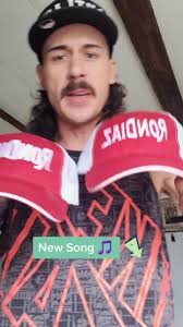 Ron Diaz is 👑 #rumdrinkmaster #cheapliquor #collegememories  #dirtyprescottkids