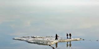 It is bordered to the northwest by armenia and azerbaijan, to the north by the caspian sea. Iran Su Krizi 1 Gaia Dergi