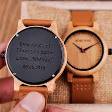 Kamu bisa tanyakan lebih dulu kesukaan pacarmu seperti apa agar tak. Ukiran Kayu Jam Tangan Untuk Pria Wanita Ulang Tahun Pecinta Pertunangan Hadiah Pribadi Untuk Ayah Hadiah Untuk Anak Kekasih Jam Tangan Aliexpress
