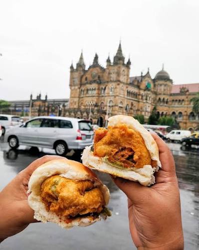 Classic Vada Pav