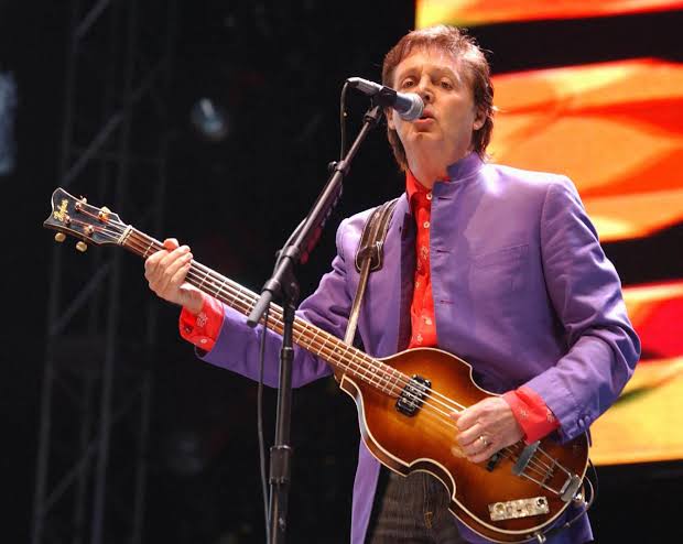Paul McCartney Remembers Meeting Dolly Parton in 1970s Nashville