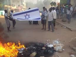 حرق علم اسرائيل في الجزائر, حرق علم اسرائيل مقابل, حرق علم اسرائيل في فلسطين, حرق علم هاجم رئيس الاستخبارات السعودية الأسبق، الأمير تركي الفيصل، إسرائيل خلال مؤتمر الأمن ترامب: Ø­Ø±Ù‚ Ø¹Ù„Ù… Ø¥Ø³Ø±Ø§Ø¦ÙŠÙ„ ÙÙŠ ØªØ¸Ø§Ù‡Ø±Ø§Øª ÙÙŠ Ø§Ù„Ø®Ø±Ø·ÙˆÙ… Ø¯Ø§Ø± Ø§Ù„Ø­ÙŠØ§Ø© Ø§Ø®Ø¨Ø§Ø± ÙÙ„Ø³Ø·ÙŠÙ† Ø§Ø®Ø¨Ø§Ø± Ø§Ù„Ù…Ù…Ù„ÙƒØ© Ø§Ù„Ø¹Ø±Ø¨ÙŠØ© Ø§Ù„Ø³Ø¹ÙˆØ¯ÙŠØ© Ø§Ø®Ø¨Ø§Ø± Ø§Ù„Ø¹Ø§Ù„Ù…
