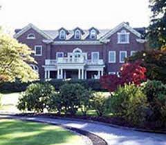 The west virginia governor's mansion (or west virginia executive mansion) is a historic residence located next to the kanawha river in charleston, west virginia and is the official residence of the governor of west virginia. Washington State Governor S Mansion Tour