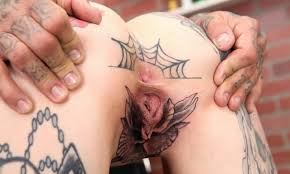 SEX TATTOOS: these women show off their hot tattoos