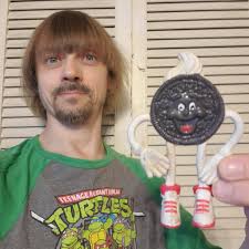 This 1991 OREO bendable figure came from Dairy Queen. Apparently, you could  get it by purchasing an Oreo Blizzard treat. I didn't get mine there, I got  it at the thrift store