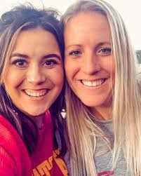 Mandy Arthur's Instagram, Twitter & Facebook