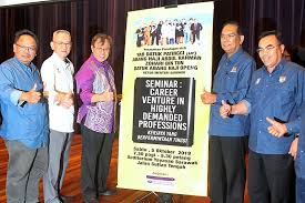 He has served as the 6th chief minister of sarawak following the death of his predecessor adenan satem in january 2017. Abang Jo Qualification Is A Prerequisite But It Probably Won T Matter What Field It Is In Dayakdaily