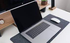 Learn How To Clean Your Macbook's Screen The Right Way! - Appletoolbox