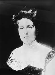 Ida Straus's Instagram, Twitter & Facebook