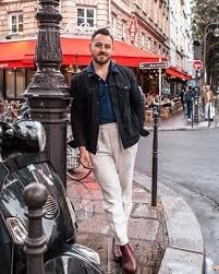 A simple ensemble of a denim jacket, black shirt, and skinny black jeans will look sexy. Black Denim Jacket With Brown Chelsea Boots Outfits For Men 8 Ideas Outfits Lookastic
