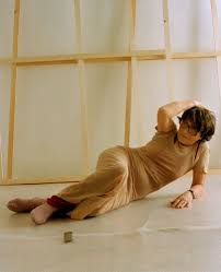 This comes into play when semotan is seen using her small format camera and only daylight to photograph feminist new york painter joan semmel (b. New Retrospective Celebrates The Groundbreaking Fashion And Advertising Photography Of Elfie Semotan Creative Boom