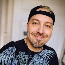 Best monitor placement in a room setup