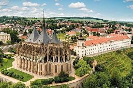 Just like the western clock, there are 24 horas, starting from sunrise to sunset in the hindu vedic calendar. Kutna Hora Photos Featured Images Of Kutna Hora Central Bohemian Region Tripadvisor