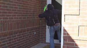 Screenmobile of tucson, az is the local area's best choice for installing or repairing all your window, door and enclosure screens. Security Screen Masters Tv Commercial Starts With The Front Door Ispot Tv