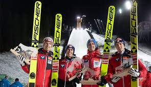 Die vierschanzentournee startet ohne den polnischen titelverteidiger dawid kubacki, olympiasieger kamil stoch und dessen teamkollegen. Skispringen Heute Live Vierschanzentournee In Oberstdorf Im Tv Livestream Und Liveticker