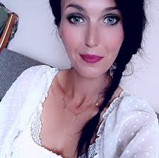 Hej czy ktoś też ma dodatkowe skurcze komorowe serca z czestoskurczem ? Od  3 dni mi dokuczają