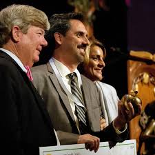 Innovative teaching techniques grow, honored in Collier