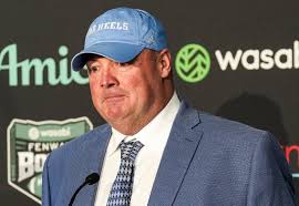 Tar Heels try to ignore 'noise' from Belichick buzz, focus