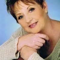 Cheryl Amos's Instagram, Twitter & Facebook