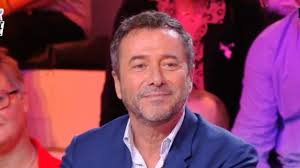 “10 000 balles par jour” : Bernard Montiel révèle la somme astronomique  qu’il a touchée pour jouer dans ce film