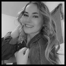 Ashley Houle (@ashley.houle.52012) • Facebook, Connect with friends