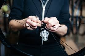 Las bicicletas de montaña (también conocidas como mtb) están diseñadas para «fuera de ruta» por lo que son bastante resistentes. Por Que Se Rompen Los Rayos De La Bicicleta La Bicikleta