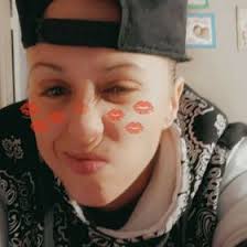 Tara Doss (tararenee563)