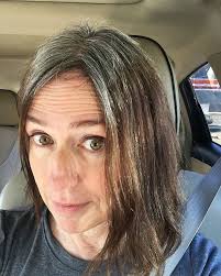 Why Blue Shampoo Is The Best For Brassy Brunettes Gray Hair Growing Out Shampoo For Gray Hair Blending Gray Hair