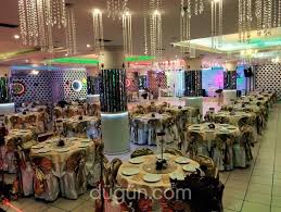 Can düğün salonu firmamıza sayfamızda yer alan iletişim bilgileri aracılığıyla telefon ile ulaşabilir aşağıda yer alan yol tarifi aracılığı ile. Can Dugun Salonu Umraniye Dugun Salonlari Istanbul